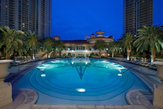 Turnberry Place Stirling Club Pool