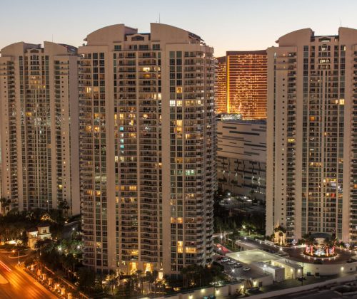 Turnberry-Place-at-Dusk